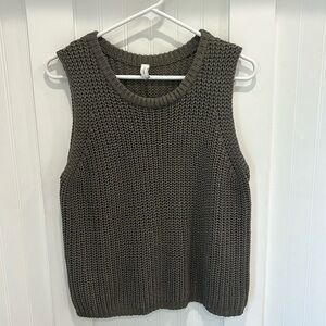 GENTLE FAWN SWEATER VEST